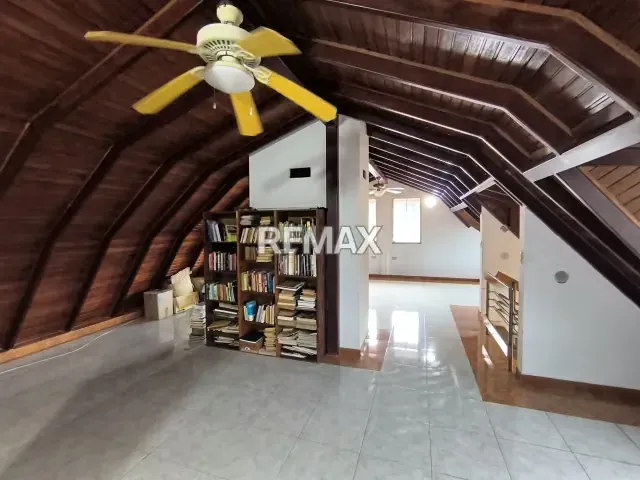 En venta amplia y hermosa casa en la Urb Trigal Norte de Valencia Carabobo - 10