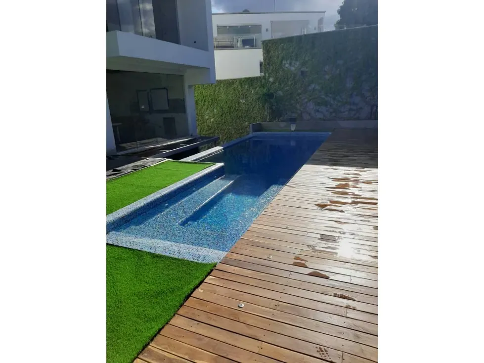 Vendo casa 800m2 8h/8b/6p La Floresta 7542 - 10