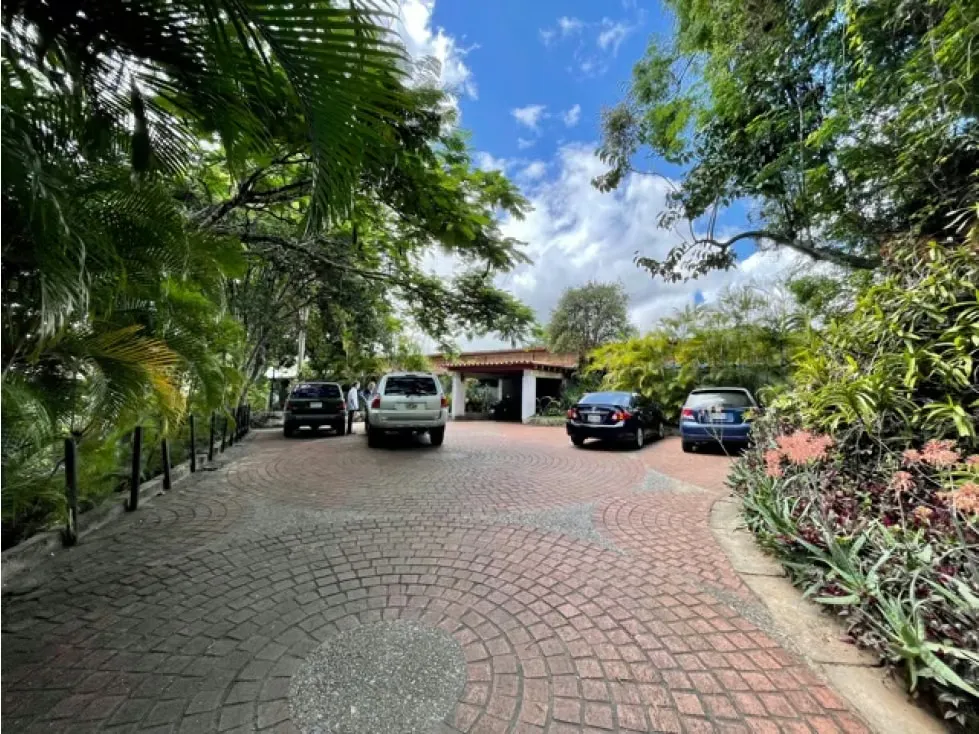 Vendo casa en Los Campitos - para remodelar - 5.000m2 terreno - 12