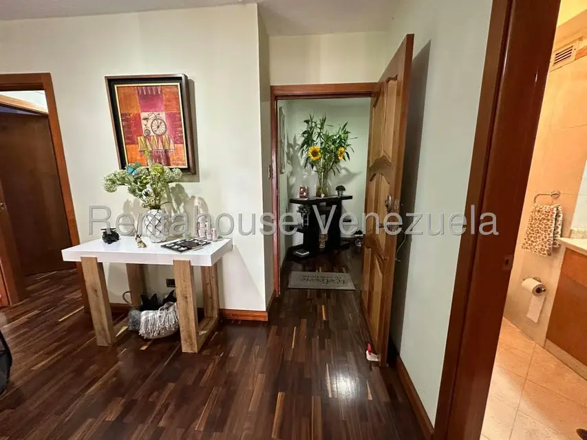 Apartamento (1 Nivel) en Venta en Miranda, Distrito Metropolitano - 3
