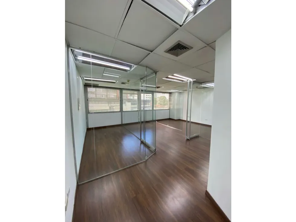 OFICINA EN ALQUILER 58 M2 - URB. LOS RUICES - 2