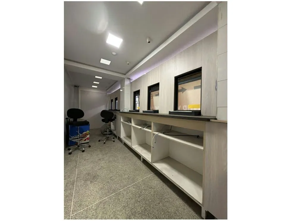 Vendo edificio 200m2 Catia 7950 - 6
