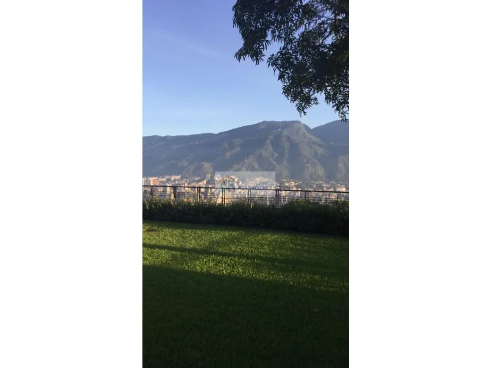 Vendo casa 550m2 8h/8b/6p Colinas de Bello Monte 2223