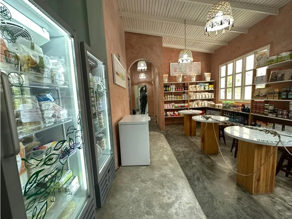 Se Alquila Local Comercial 14,5m² Los Palos Grandes - 3