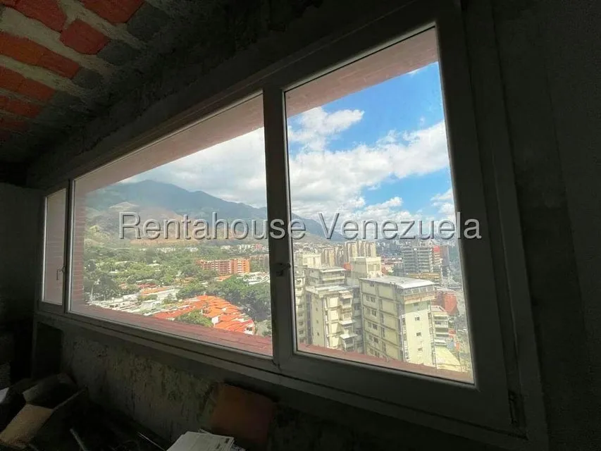 Oficina en Venta en Los Dos Caminos, Distrito Metropolitano - 5