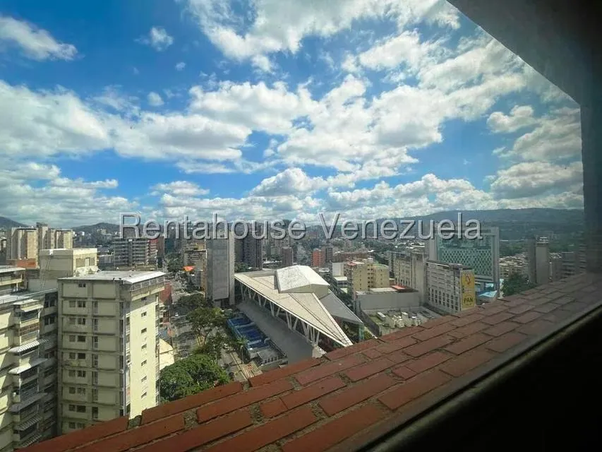 Oficina en Venta en Los Dos Caminos, Distrito Metropolitano - 10