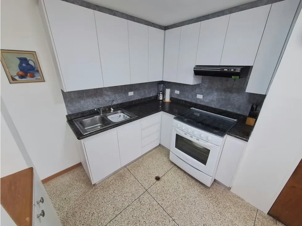 ALQUILER DE APARTAMENTO EN LA URB. SANTA EDUVIGIS - 5