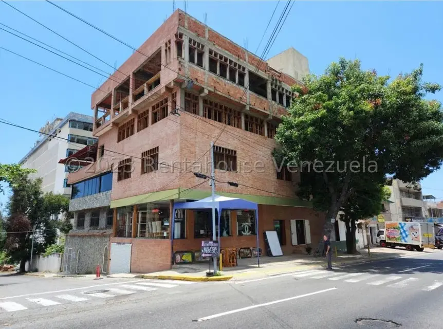 Local Comercial en Alquiler en Macuto, Vargas