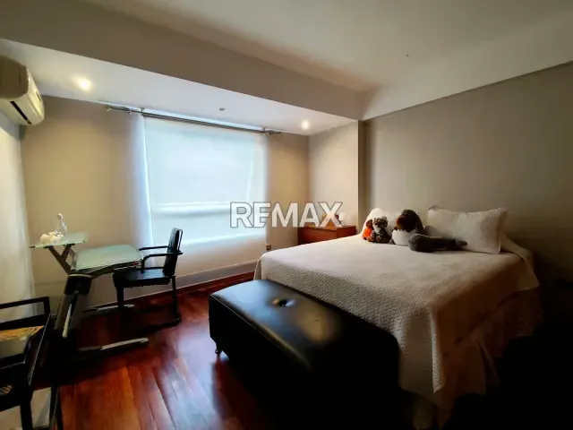 VENTA DE APARTAMENTO PENTHOUSE TRIPLEX CON TERRAZA EN LAS MERCEDES - 12