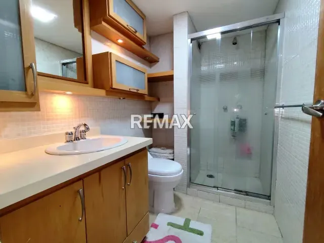 VENTA DE APARTAMENTO PENTHOUSE TRIPLEX CON TERRAZA EN LAS MERCEDES - 13