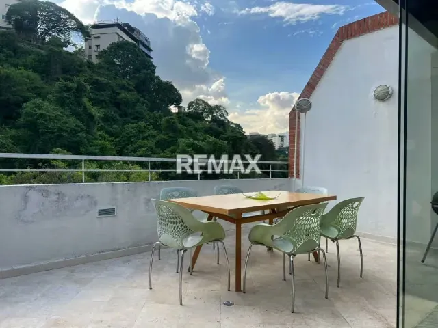 VENTA DE APARTAMENTO PENTHOUSE TRIPLEX CON TERRAZA EN LAS MERCEDES - 17
