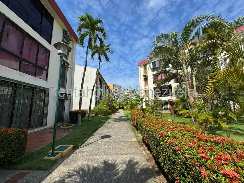 Apartamento (1 Nivel) en Venta en Agua Sal, Miranda - 26
