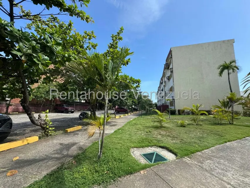 Apartamento (1 Nivel) en Venta en Agua Sal, Miranda - 31