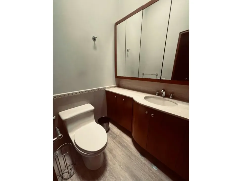 Vendo casa 565m2 4h+2s/7b/5p Caurimare 6955 - 25