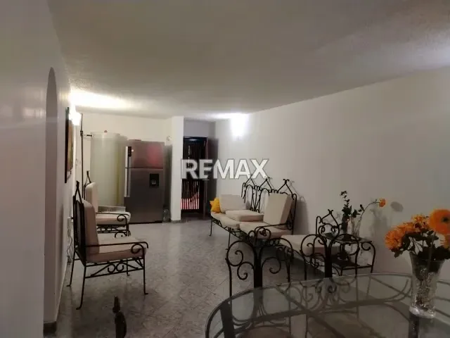 En Venta Apartamento en San Diego - Res. Orion - 2