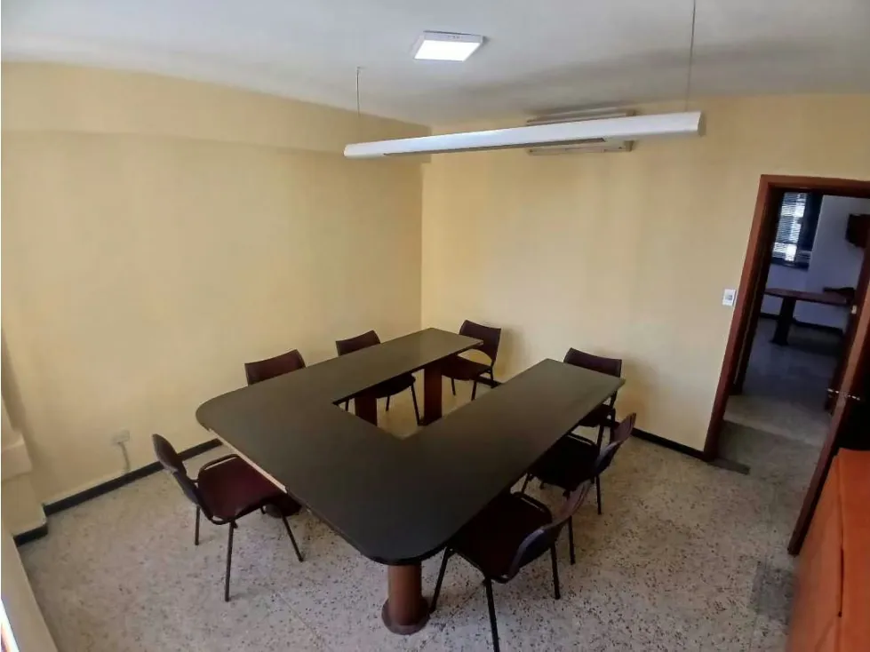 ALQUILO OFICINA 112M2 BOULEVARD DE SABANA GRANDE - 3