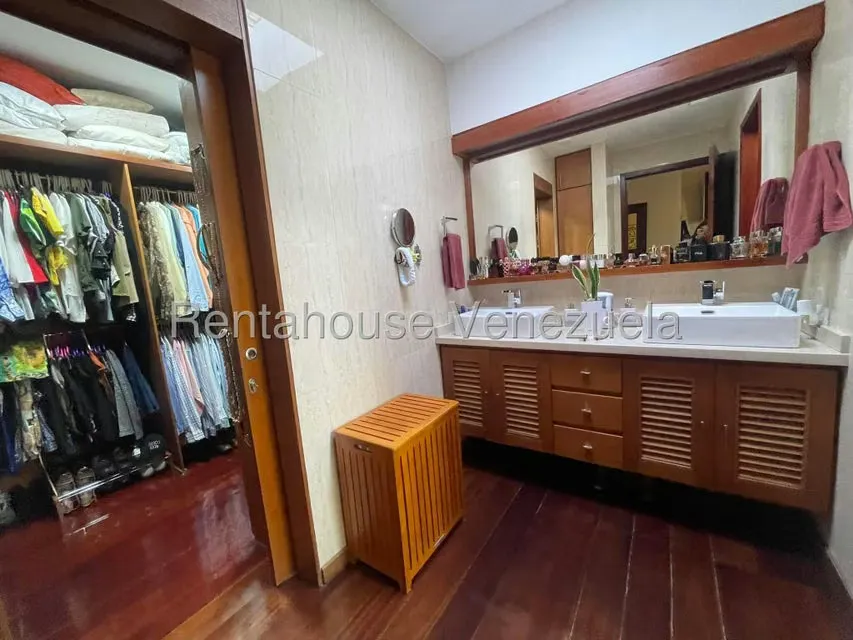 Townhouse (Multiples Niveles) en Venta en La Lagunita Country Club, Distrito Metropolitano - 15