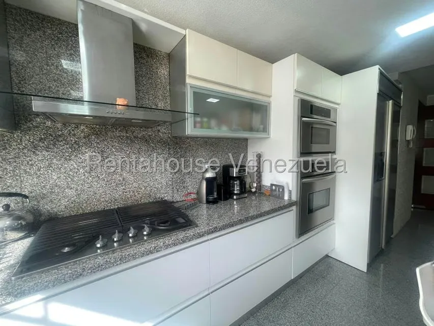 Townhouse (Multiples Niveles) en Venta en La Lagunita Country Club, Distrito Metropolitano - 24