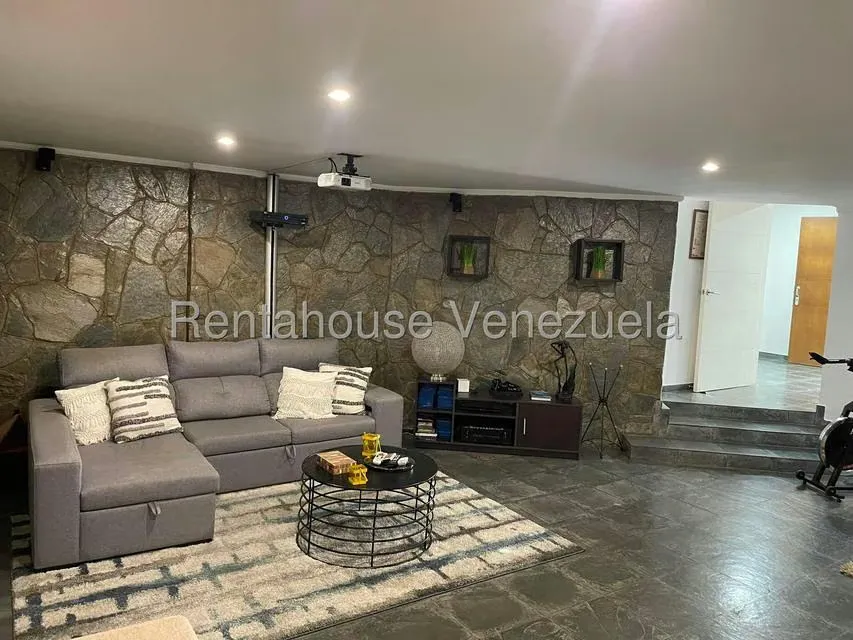 Townhouse (Multiples Niveles) en Venta en La Lagunita Country Club, Distrito Metropolitano - 28