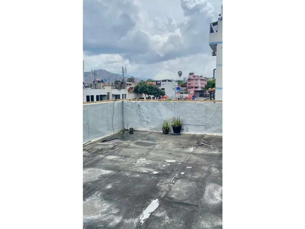 Local Comercial y galpon en Venta Av.Sucre de Catia de 800m2 - 10