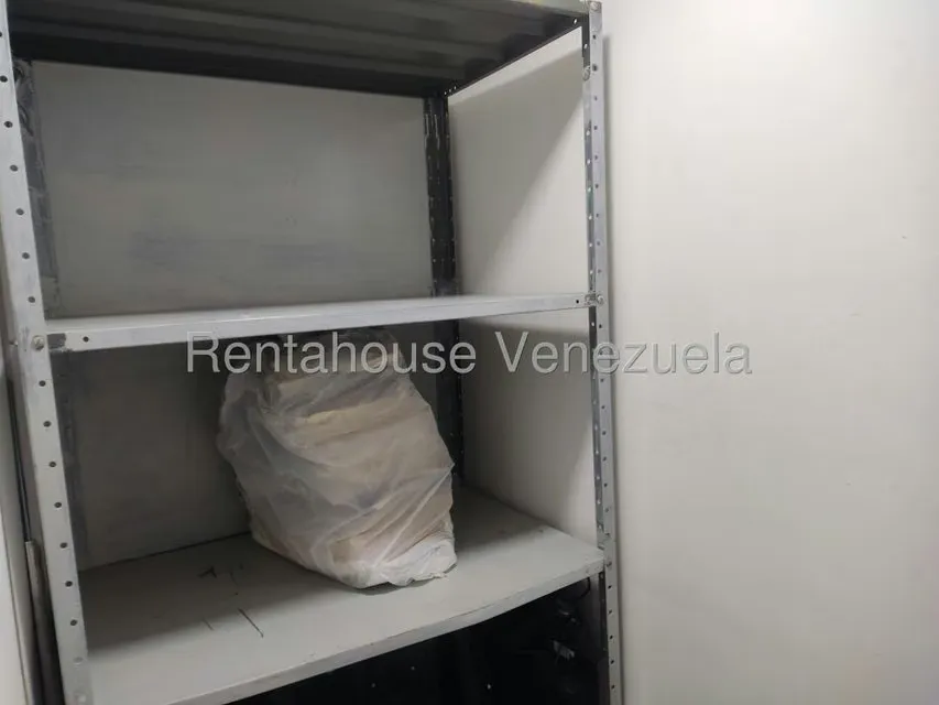 Oficina en Alquiler en La Campiña, Distrito Metropolitano - 11