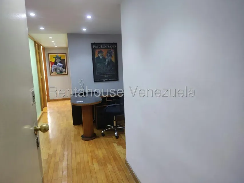 Oficina en Alquiler en La Campiña, Distrito Metropolitano - 14
