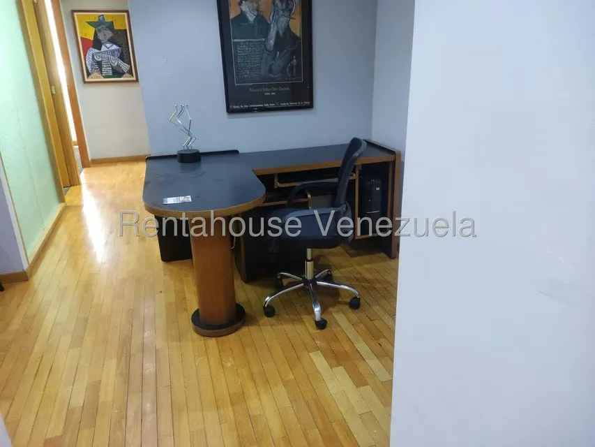 Oficina en Alquiler en La Campiña, Distrito Metropolitano - 10