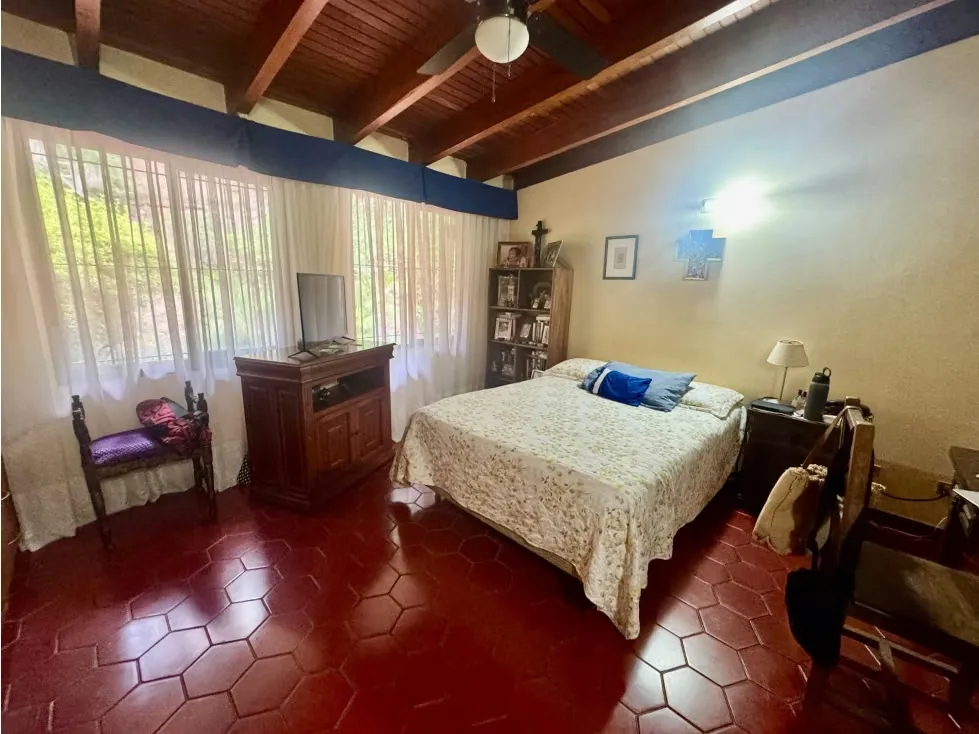 Se vende casa 302m2 San Luis 5883 - 28