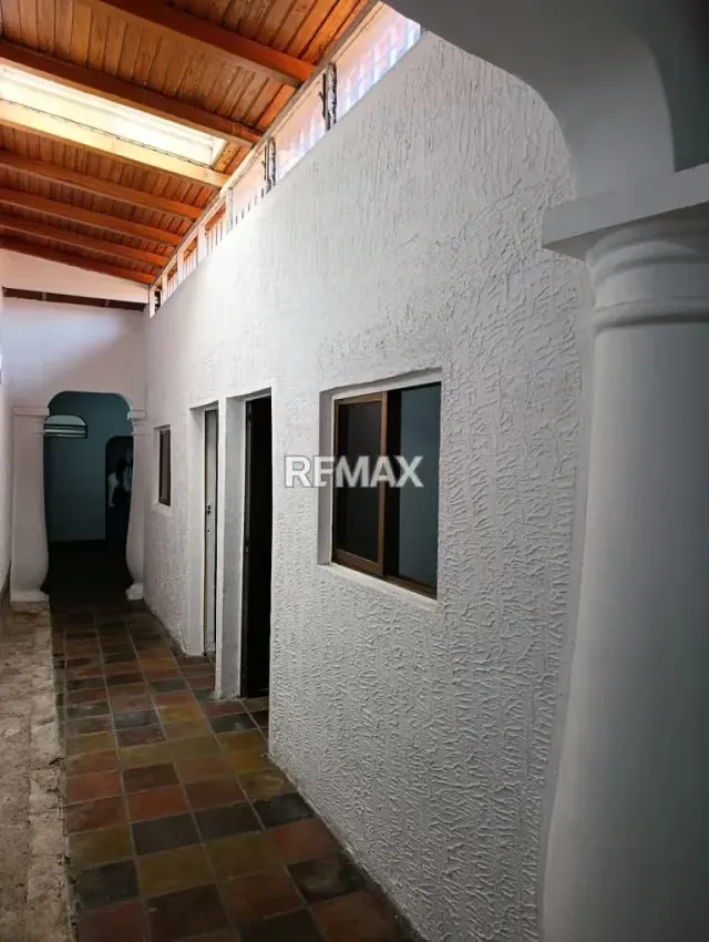 EN VENTA CASA La Ermita! Ubicada exactamente en la Carrera 3 entre calles 11 y 12 - 3