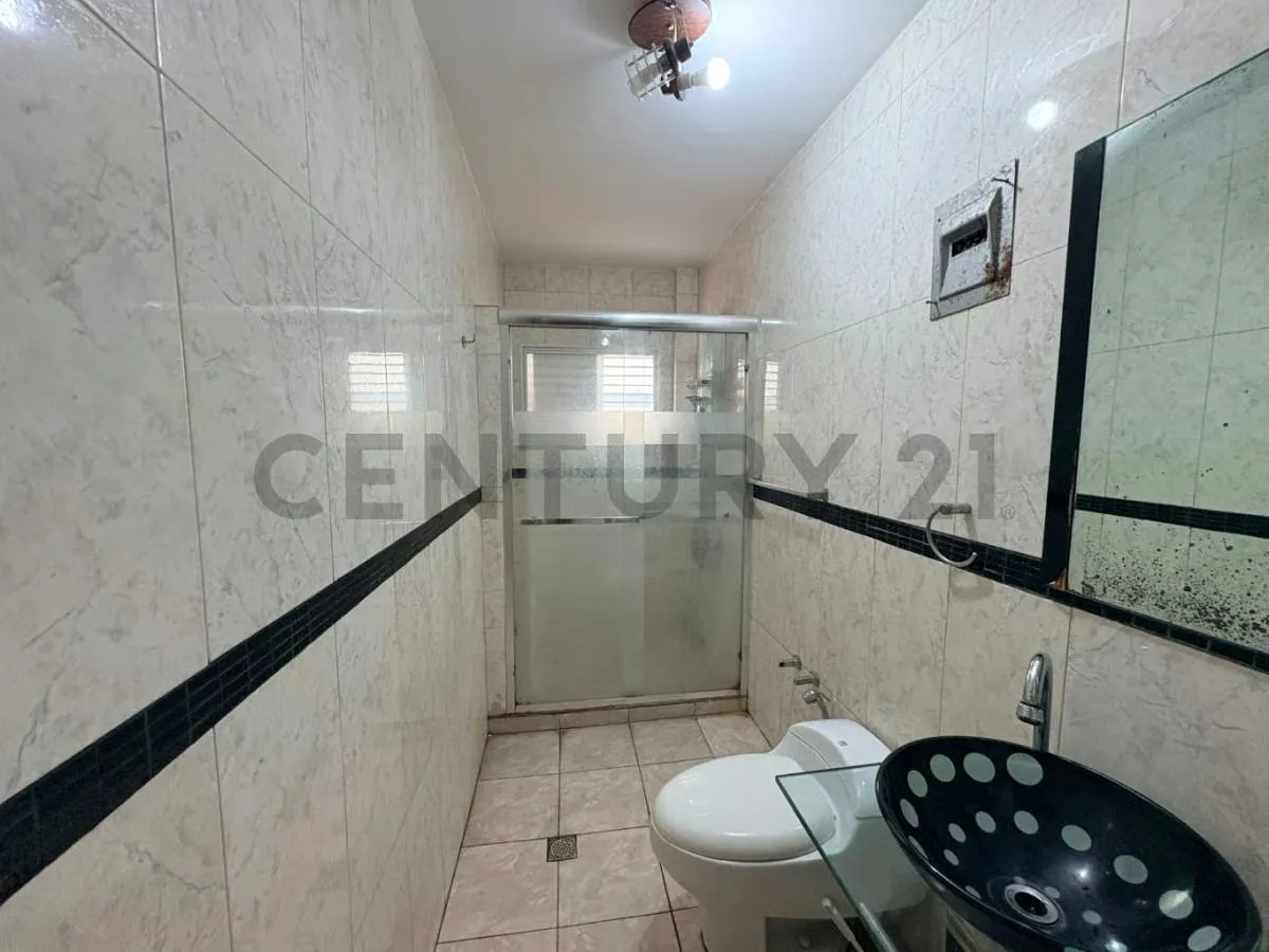 Casa en venta en Los Chaguaramos - 9