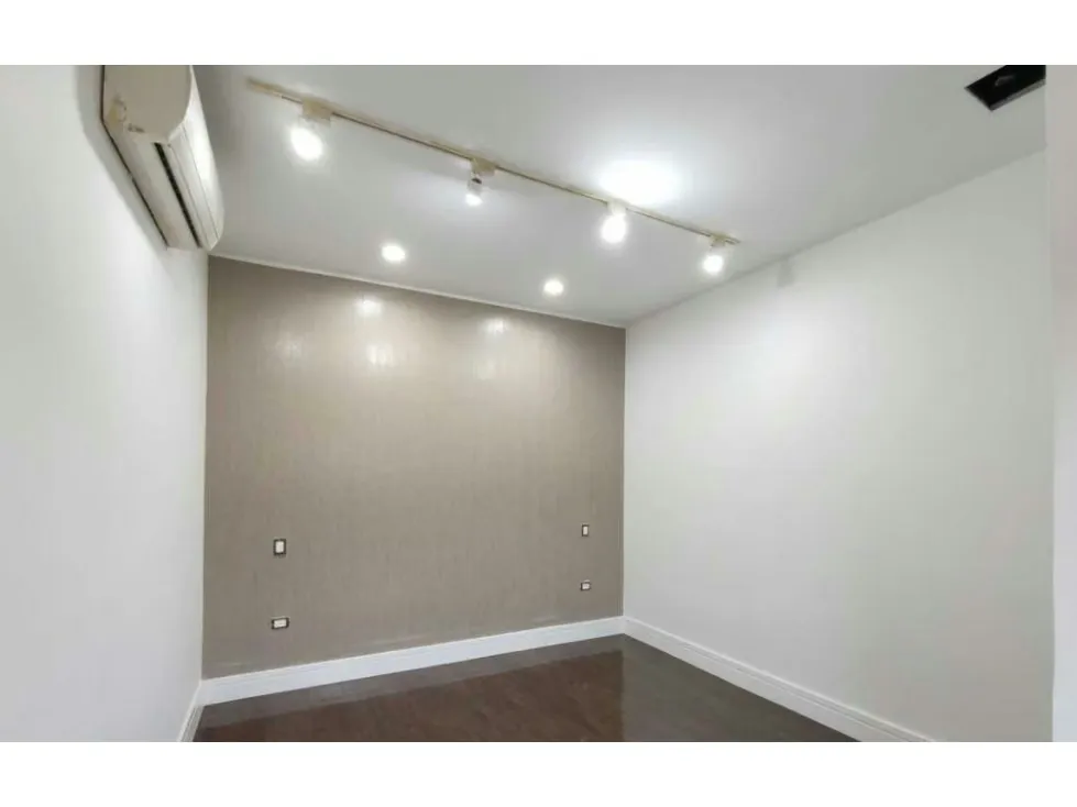 En Venta PH Dúplex en Las Mercedes 130mts2 2H/2+1/2B/2PE - 10