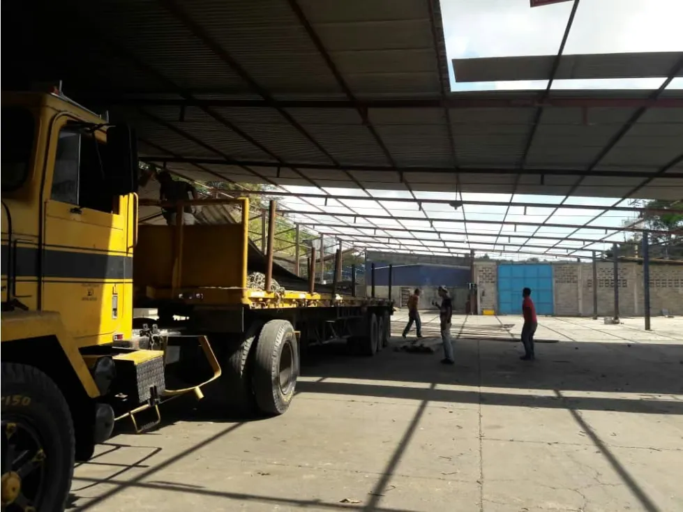 GALPON INDUSTRIAL CARRETERA CHARALLAVE OCUMARE 6700 M2T, 5000 M2C - 7