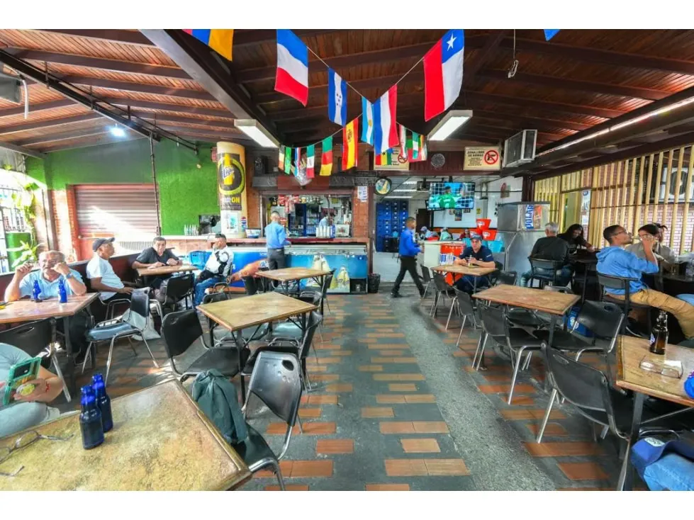 Terreno Comercial de 1.130m con Estructura Hotelera en los dos camino - 10