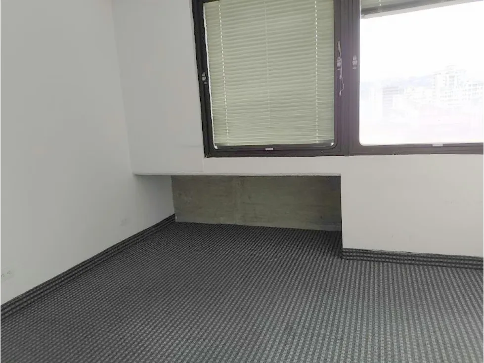Alquilo oficina 460m2 Altamira 5813 - 15