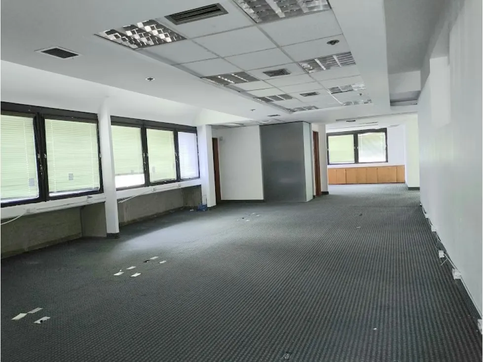 Alquilo oficina 460m2 Altamira 5813 - 9