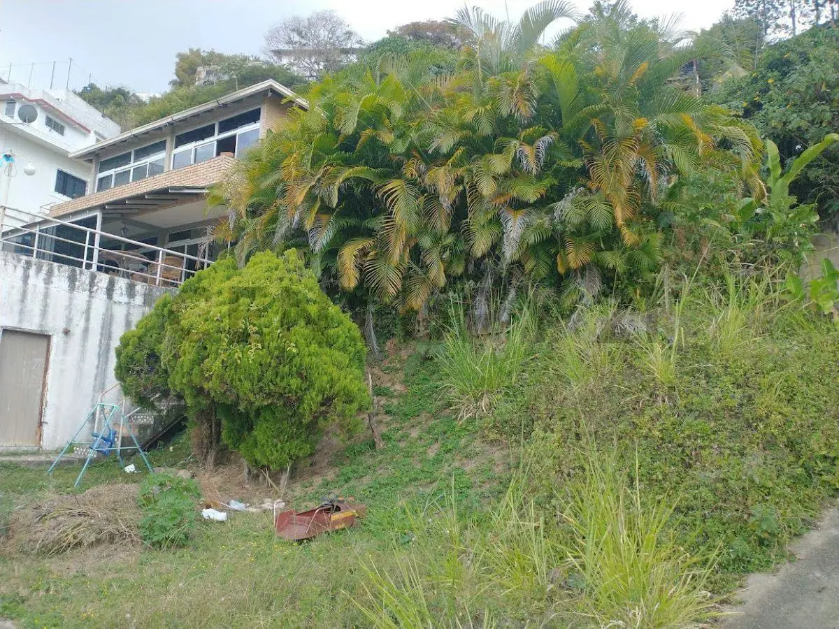 Venta casa, son 2 apartamentos independientes. - 33