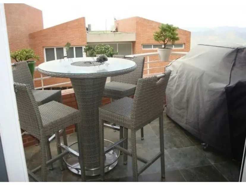 Vendo casa 300m2 Loma Linda 4489