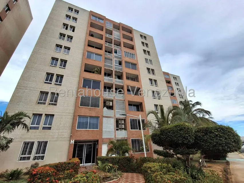 Apartamento (1 Nivel) en Venta en Sabanamar, Nueva Esparta - 2