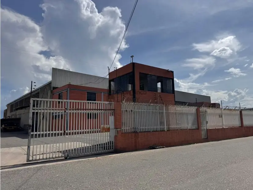 Galpón Estratégico en plena ARC 775.42 m2 TCL G 9836281