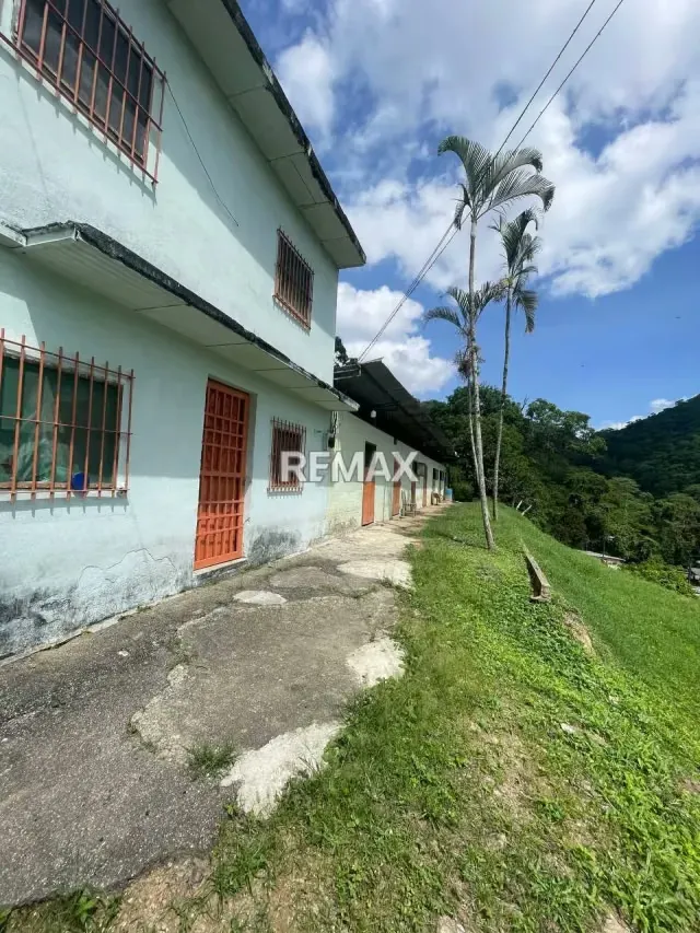 En Venta Exclusivo Terreno de Caballerizas con opción a Desarrollo Inmobiliario en Parque Caiza - 20