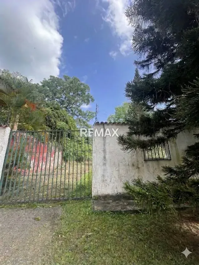 En Venta Exclusivo Terreno de Caballerizas con opción a Desarrollo Inmobiliario en Parque Caiza - 2
