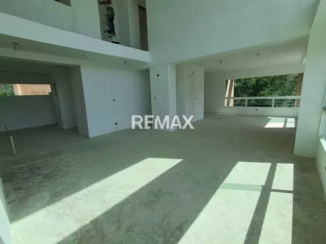 Venta Penthouse Dúplex con terraza en obra gris, El lienzo perfecto en las alturas, excelente zona residencial en municipio El Hatillo - 12