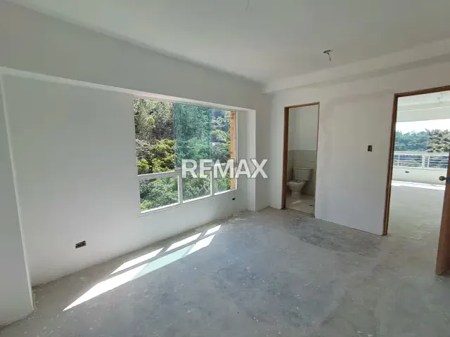 Venta Penthouse Dúplex con terraza en obra gris, El lienzo perfecto en las alturas, excelente zona residencial en municipio El Hatillo - 14