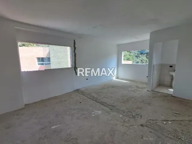 Venta Penthouse Dúplex con terraza en obra gris, El lienzo perfecto en las alturas, excelente zona residencial en municipio El Hatillo - 3