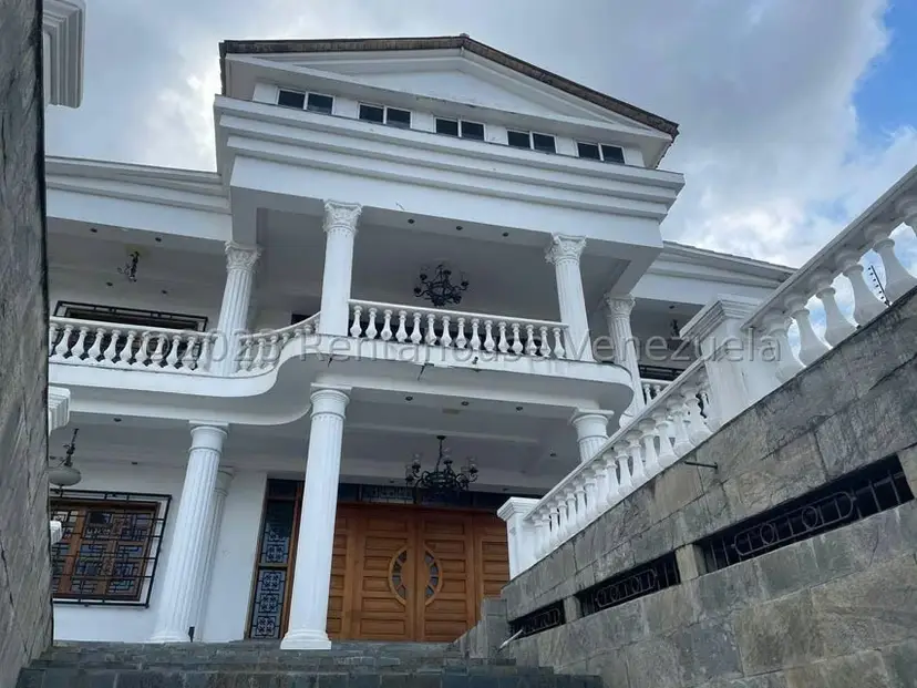 Casa (Multipes Niveles) en Venta en El Marques, Distrito Metropolitano