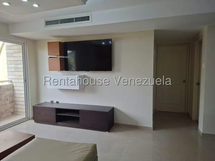 Apartamento (1 Nivel) en Venta en Avenida Milagro Norte, Zulia - 15