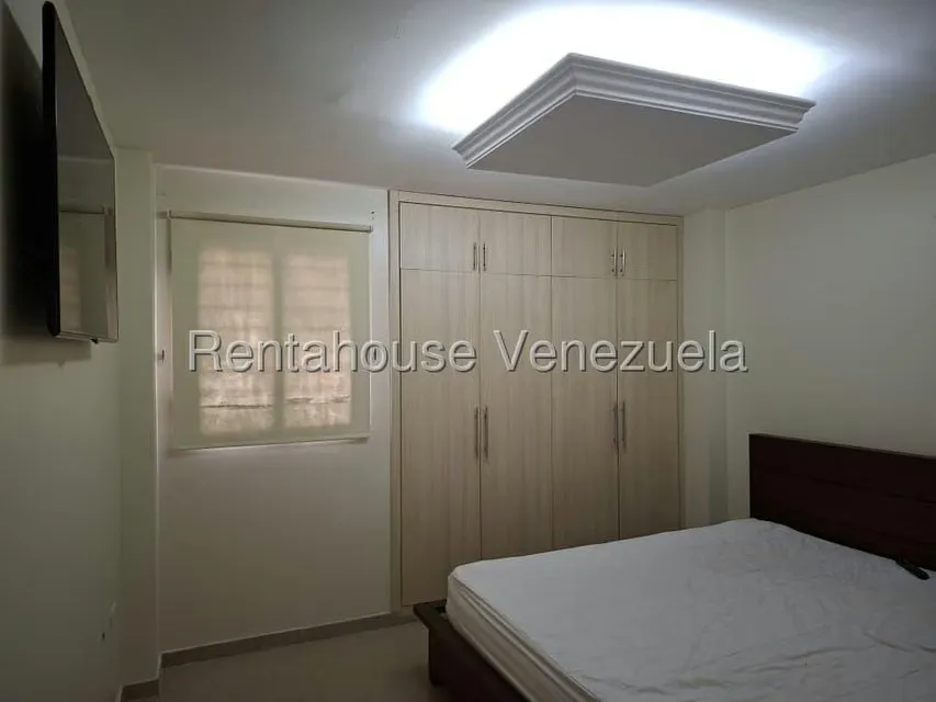 Apartamento (1 Nivel) en Venta en Avenida Milagro Norte, Zulia - 35