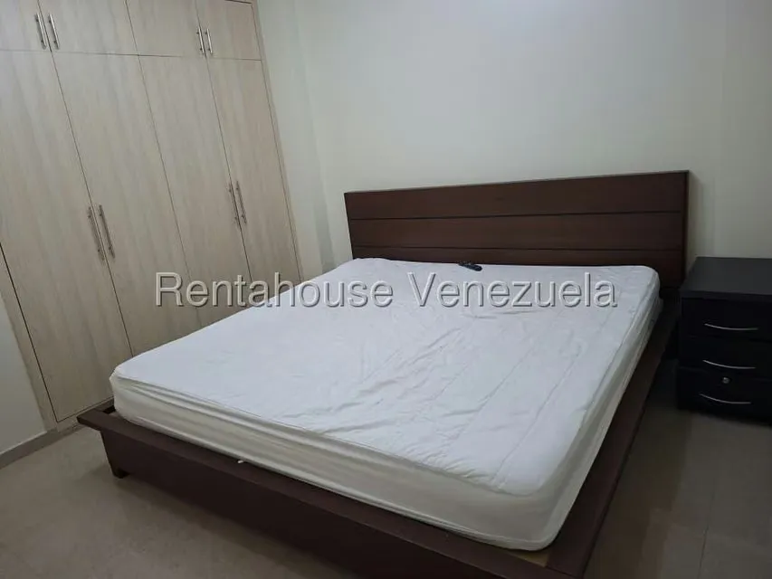 Apartamento (1 Nivel) en Venta en Avenida Milagro Norte, Zulia - 36