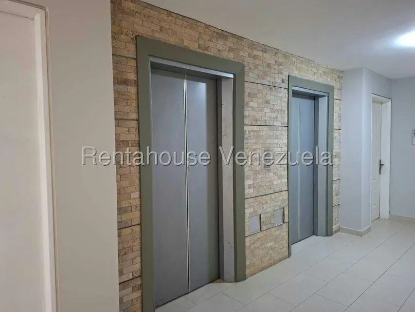 Apartamento (1 Nivel) en Venta en Avenida Milagro Norte, Zulia - 7