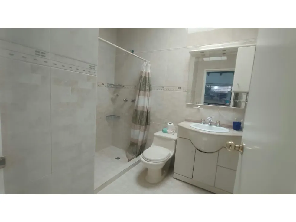 Se vende Casa 1.400m² 5h+s/8b/7p Caurimare - 22